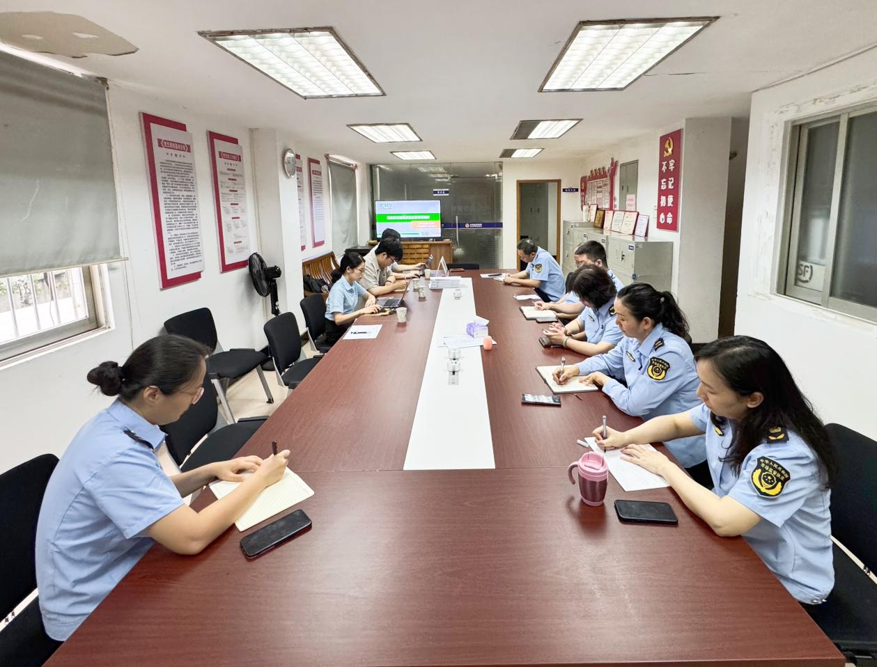 2025年合规促进会举办药监培训暨药店风险排查行动 以培促管筑牢医药安全防线 --携手梅花村市场监督管理所