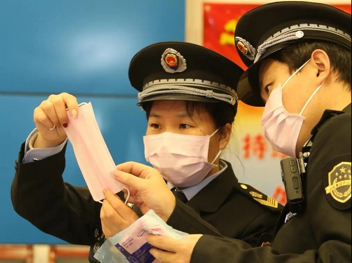 图2同时放图片新闻.jpg