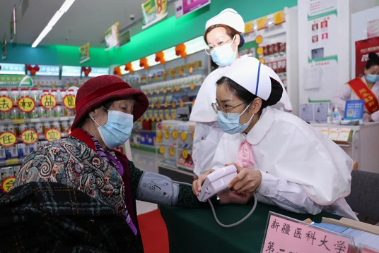 自治区药监局开展“安全合理用药 保护消费权益”“3·15”科普宣传活动