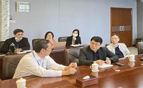 省药监局药品安全总监郑纯带队到厦门调研