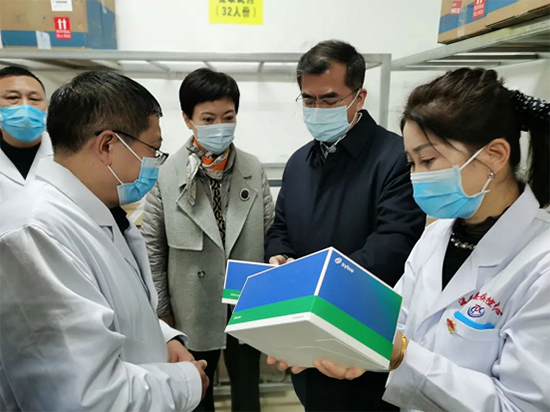 自治区药监局联合公安部门赴博州调研定点帮扶及药品安全专项整治工作