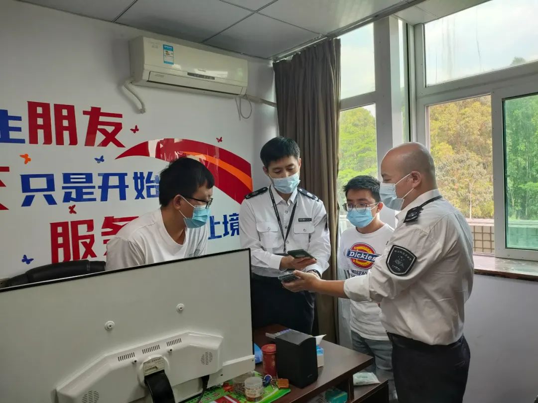 药店非法售卖无证抗原检测试剂盒？已立案调查！