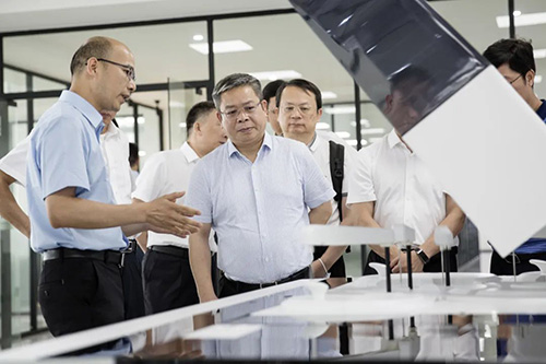 广西壮族自治区药监局与桂林市政府签约共建广西医疗器械（桂林）产业示范园