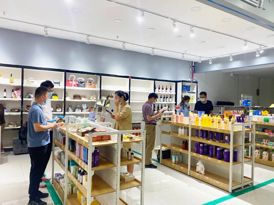 新疆维尔自治区药监局对克州药品安全专项整治工作进行监督检查 新疆维尔自治区药监局对克州药品安全专项整治工作进行监督检查
