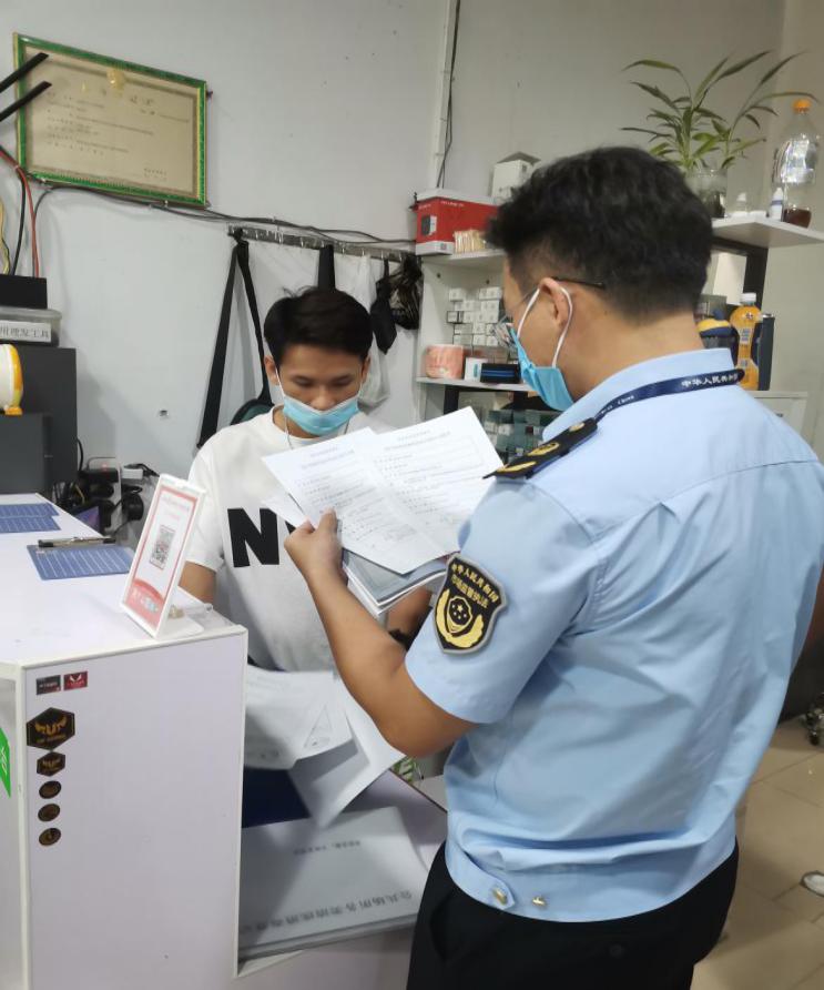 海南省白沙县|开展不合格化妆品专项排查工作