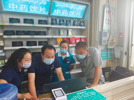 新疆维吾尔自治区药监局检查组对阿克苏地区深入开展药品安全专项整治工作进行督导检查