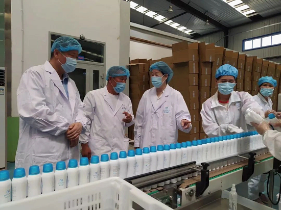 新疆维吾尔自治区药监局检查组对伊犁州深入开展药品安全专项整治工作进行督导检查
