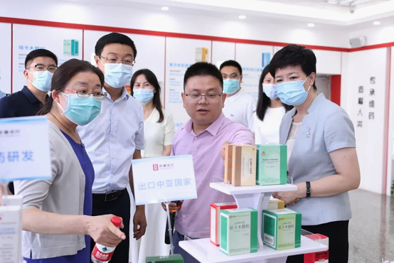 中国健康传媒集团来新疆调研药品监管工作 中国健康传媒集团来新疆调研药品监管工作