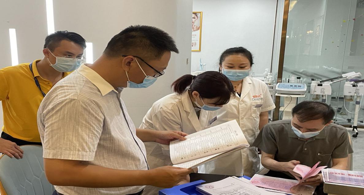 海南省药监局深入药品安全专项整治工作重点联系单位调研指导