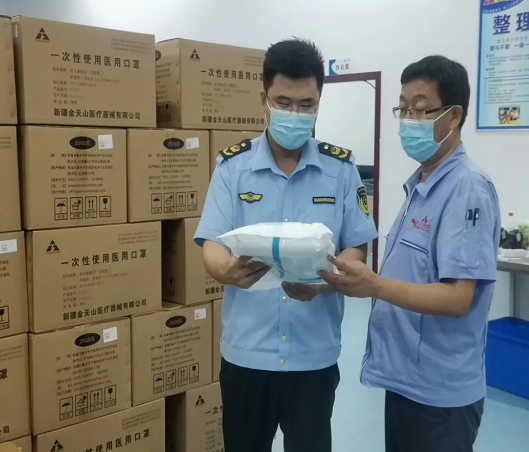 驻厂监管疫情防控用中药汤剂、医疗器械生生产——新疆药监系统全力以赴保障疫情防控用药械供应和质量安全 驻厂监管疫情防控用中药汤剂、医疗器械生生产——新疆药监系统全力以赴保障疫情防控用药械供应和质量安全