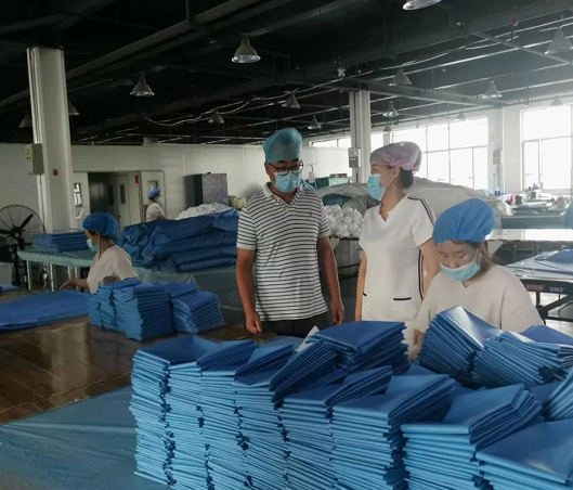 驻厂监管疫情防控用中药汤剂、医疗器械生生产——新疆药监系统全力以赴保障疫情防控用药械供应和质量安全 驻厂监管疫情防控用中药汤剂、医疗器械生生产——新疆药监系统全力以赴保障疫情防控用药械供应和质量安全