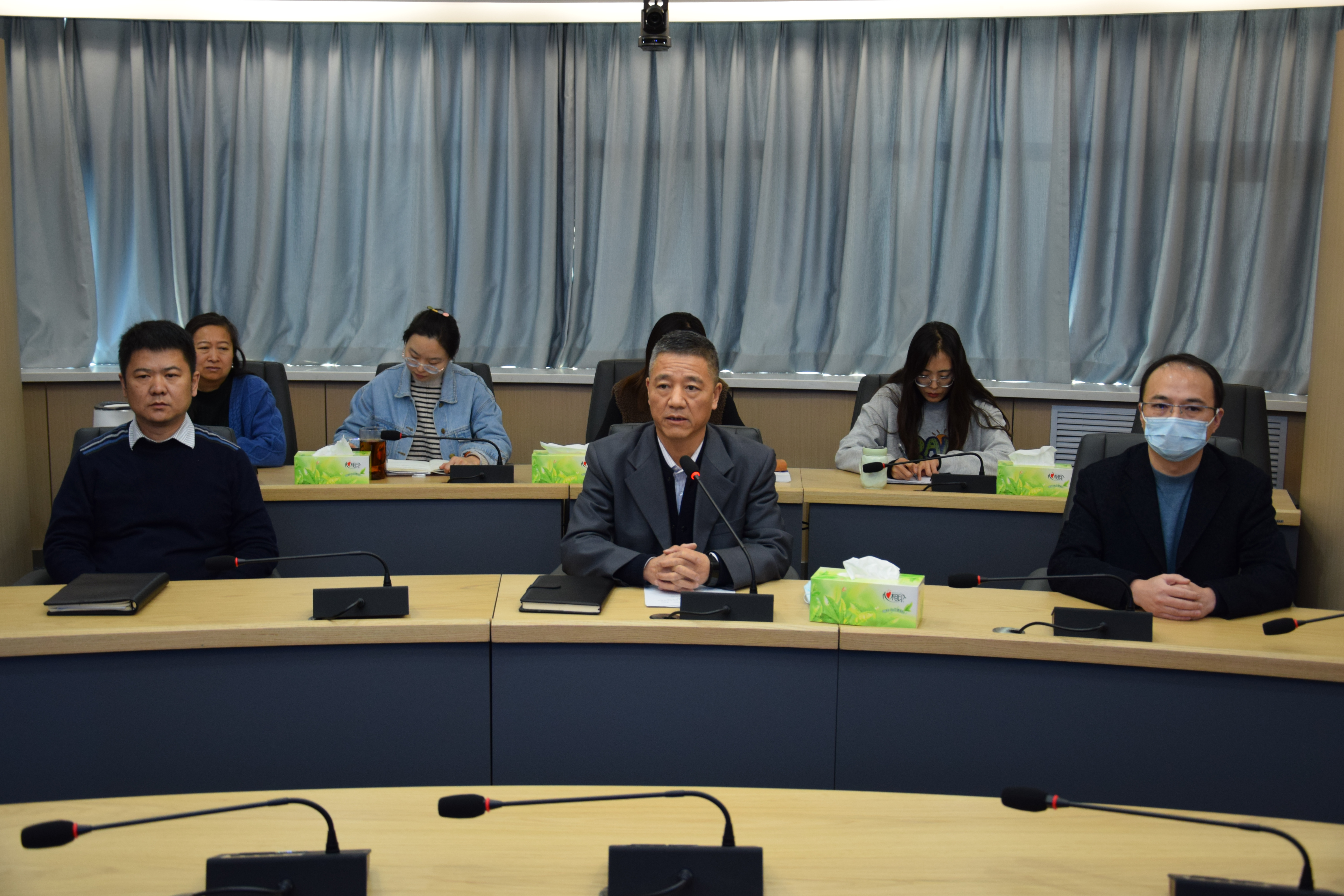 宁夏药品审评查验和不良反应监测中心举办全区医疗器械审评备案检查培训班