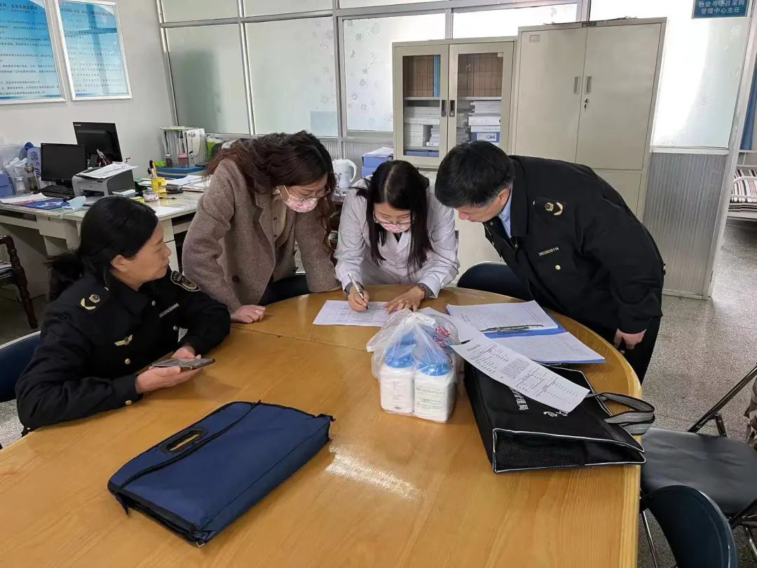 甘肃省嘉峪关市市场监督管理局对全市医疗器械经营企业开展飞行检查