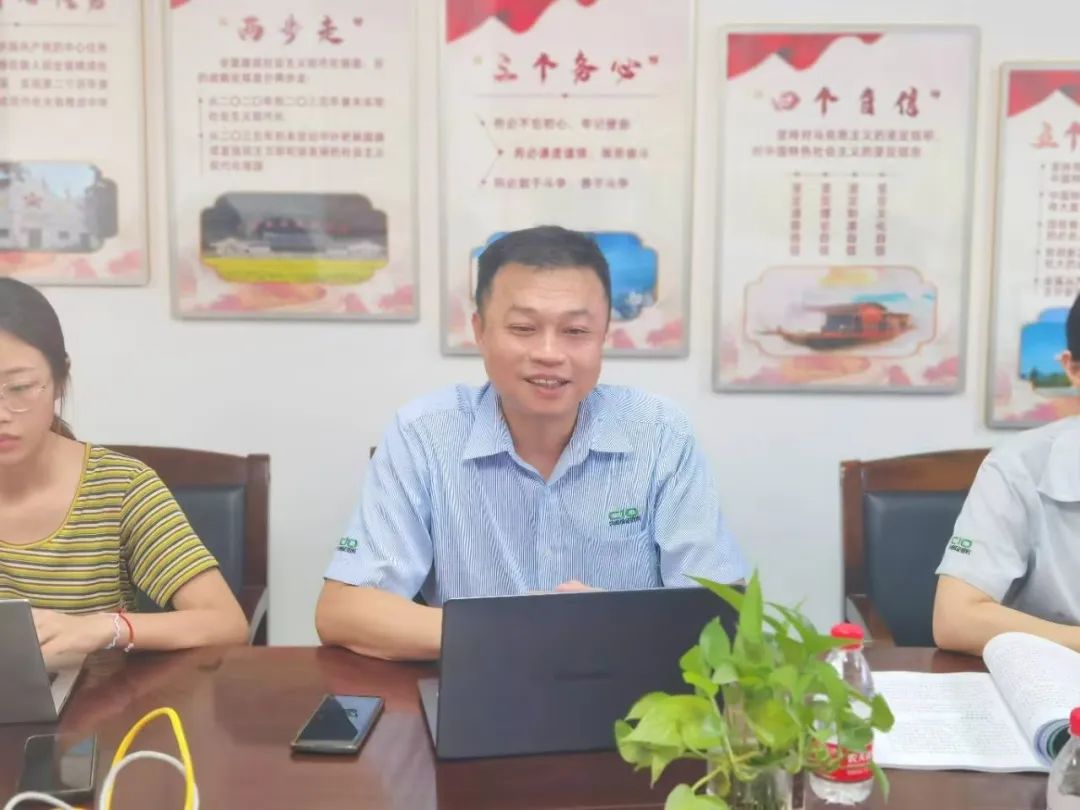 我会会长谢名雁感谢省药监局给予宝贵意见和建议